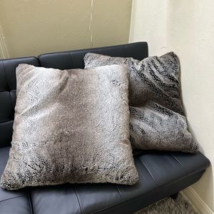 Throw pillow